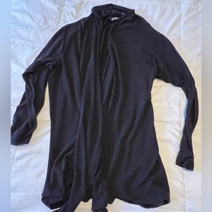 Women’s Avenue Black lightweight Cardigan Sweater